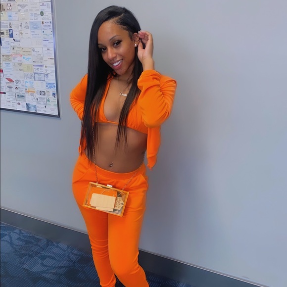 Set - Picture 2 of 2